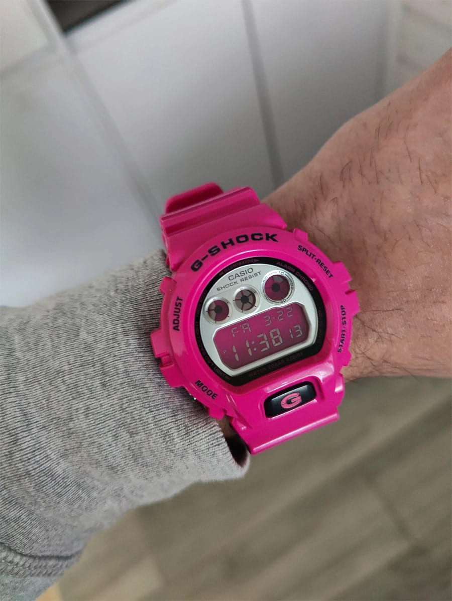 Casio Casio G-Shock DW-6900RCS-4DR (DW-6900RCS-4) , наручные мужские часы фото под углом