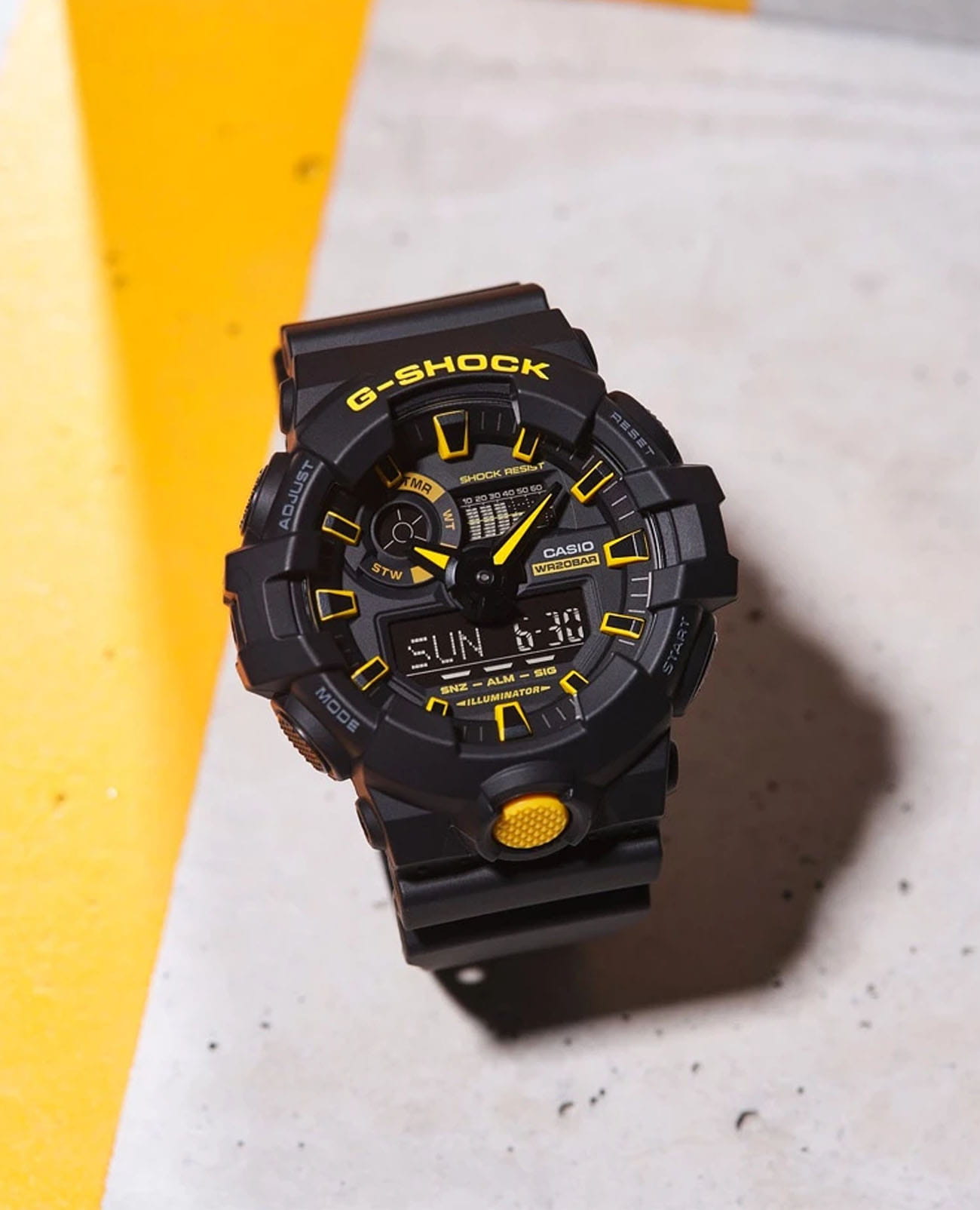 Casio Casio G-Shock GA-700CY-1ADR (GA-700CY-1A) электронные мужские часы часы крупный план черный циферблата