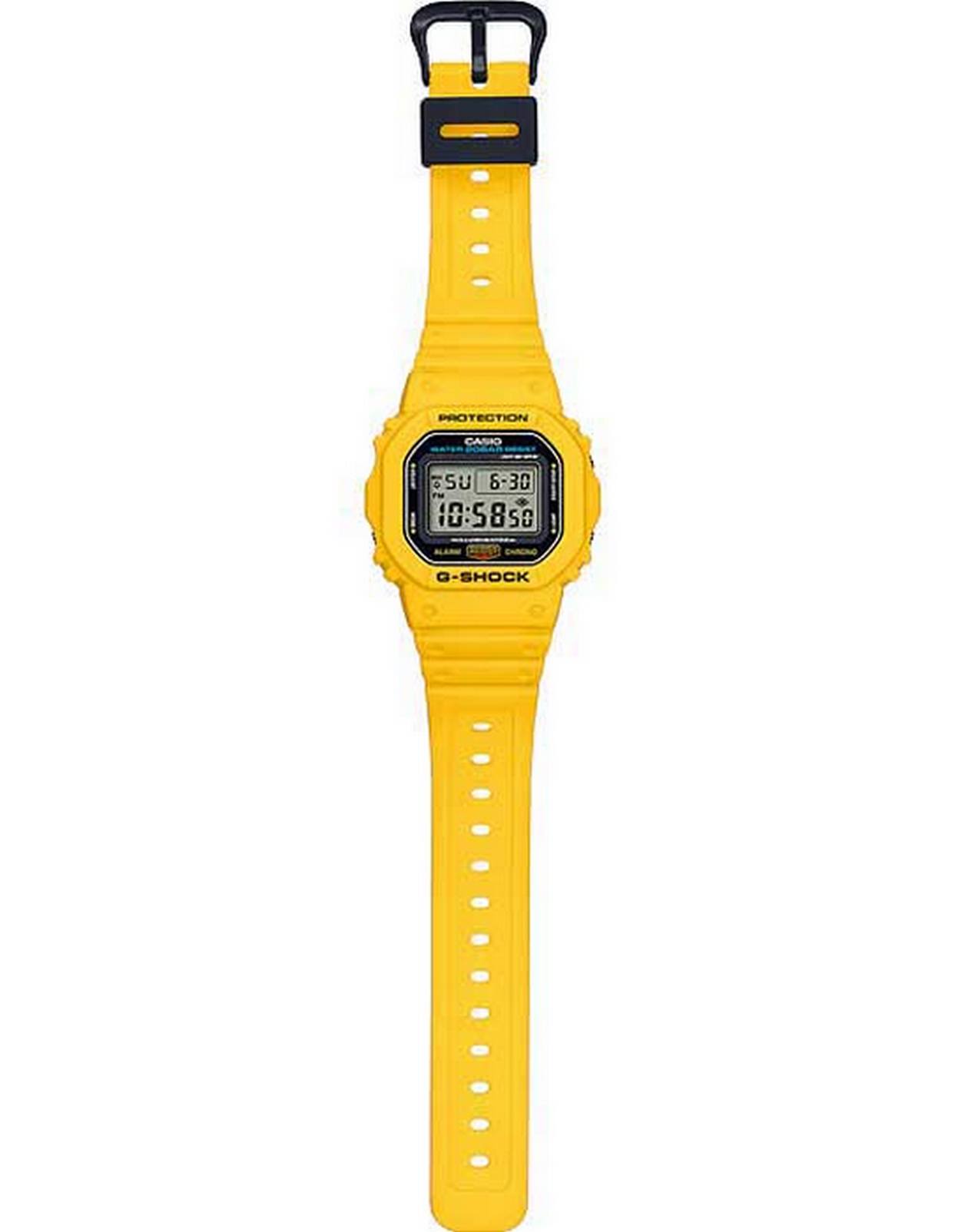 Casio DWE-5600R-9ER мужские часы застежка крупным планом