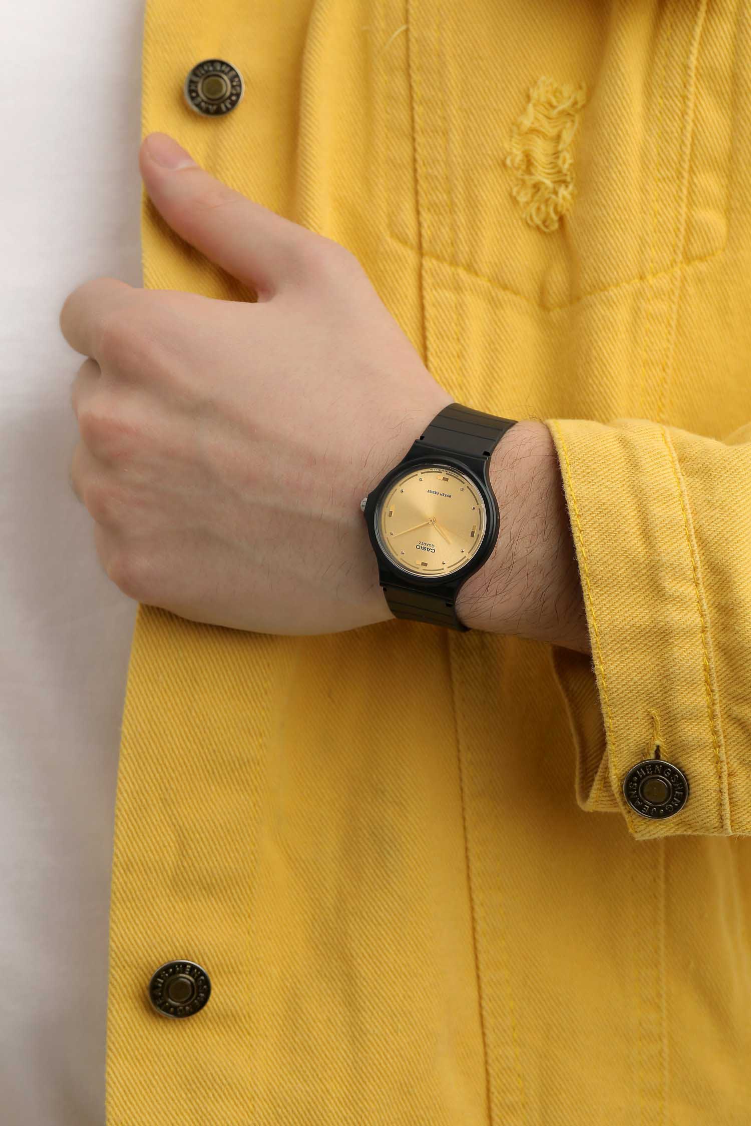 Casio Casio Collection MQ-76-9ALDF (MQ-76-9AL), collection япония мужские часы на браслете пластик боковой вид