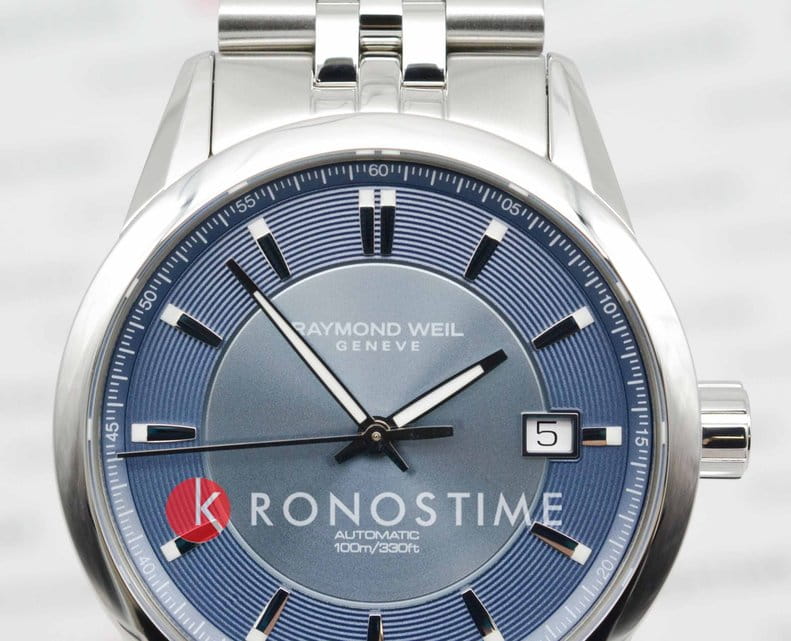 Raymond Weil Raymond Weil Freelancer 2771-ST-50051 механические мужские часы часы крупный план синий циферблата