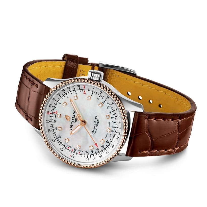 Breitling Breitling Navitimer Automatic 35 U17395211A1P1, navitimer швейцария женские часы на браслете кожаный боковой вид