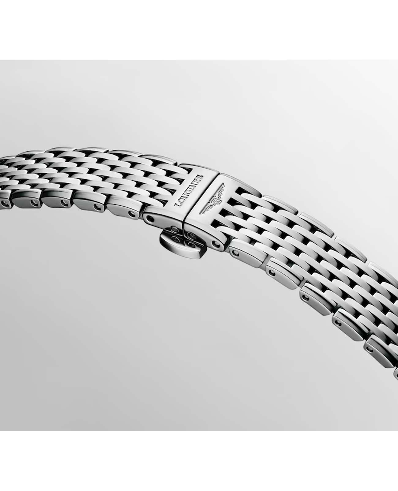 Longines L42094816 женские часы застежка крупным планом