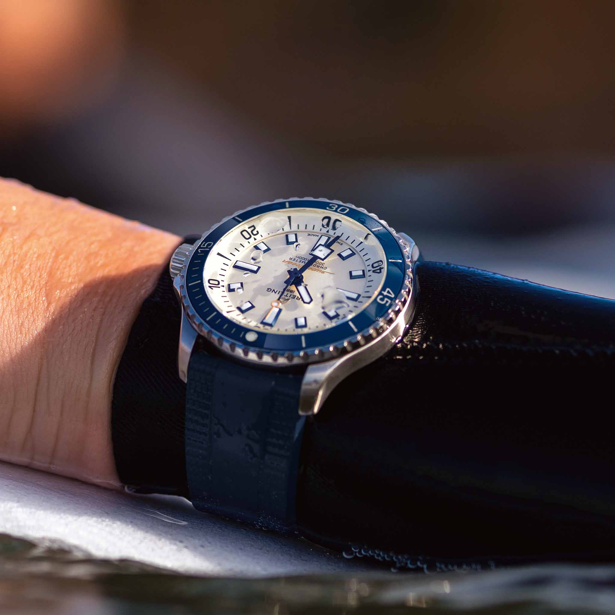 Оригинальные часы Breitling Breitling Superocean Automatic 42 A17375E71G1S1 механические калибр механизма breitling 17 общий вид