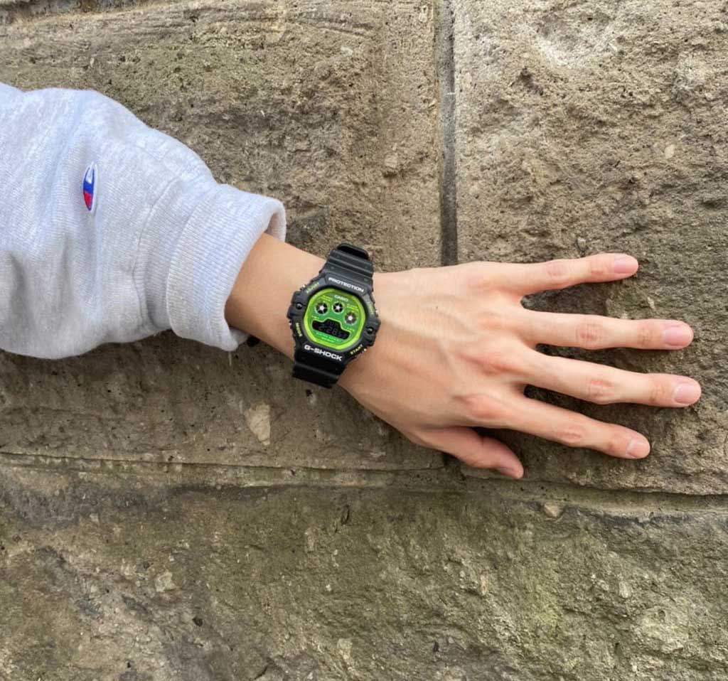 Casio Casio G-Shock DW-5900TS-1 , наручные мужские часы фото под углом