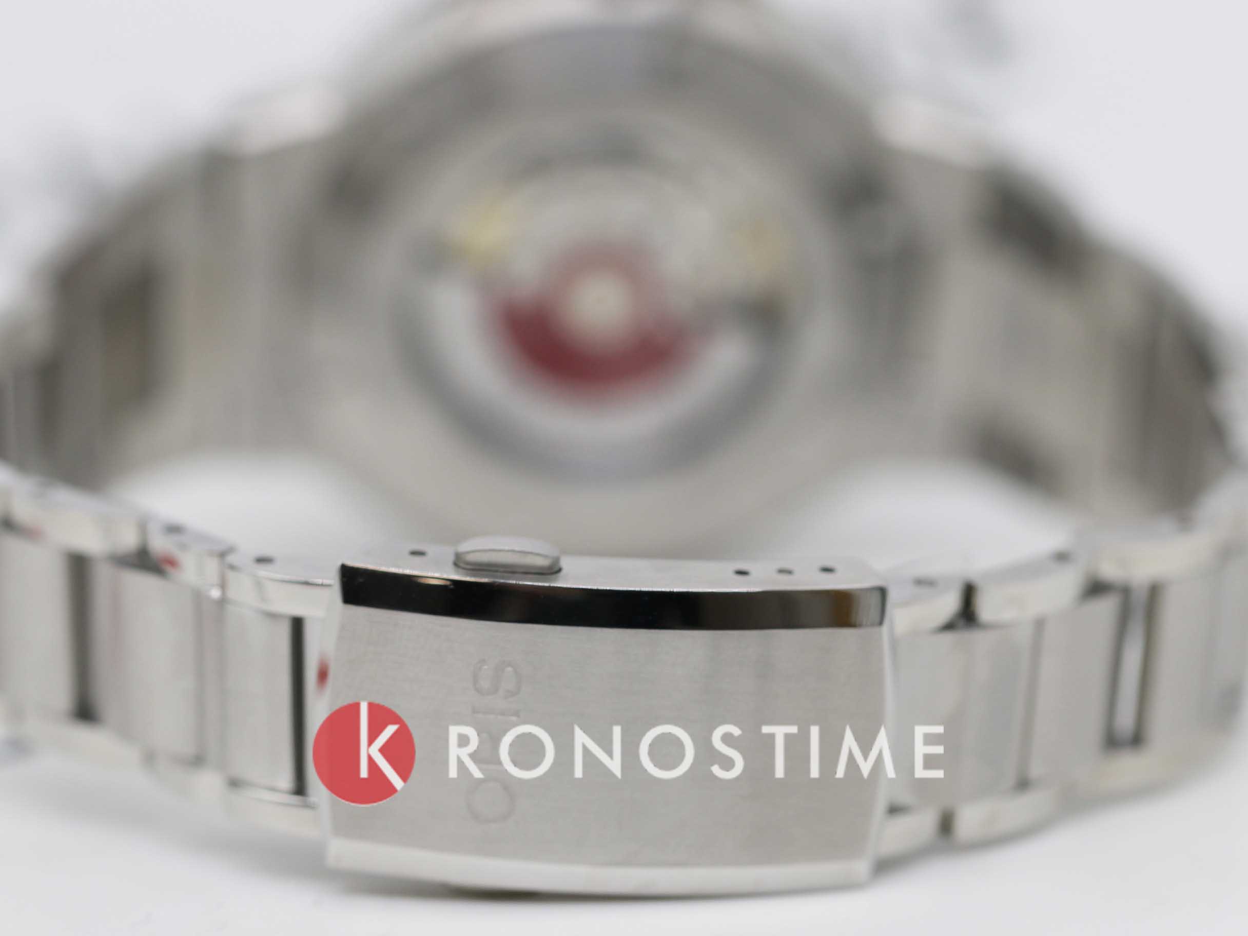 Oris Oris Aquis Date 01 733 7789 4154-07 8 23 04PEB механические мужские часы часы крупный план черный циферблата