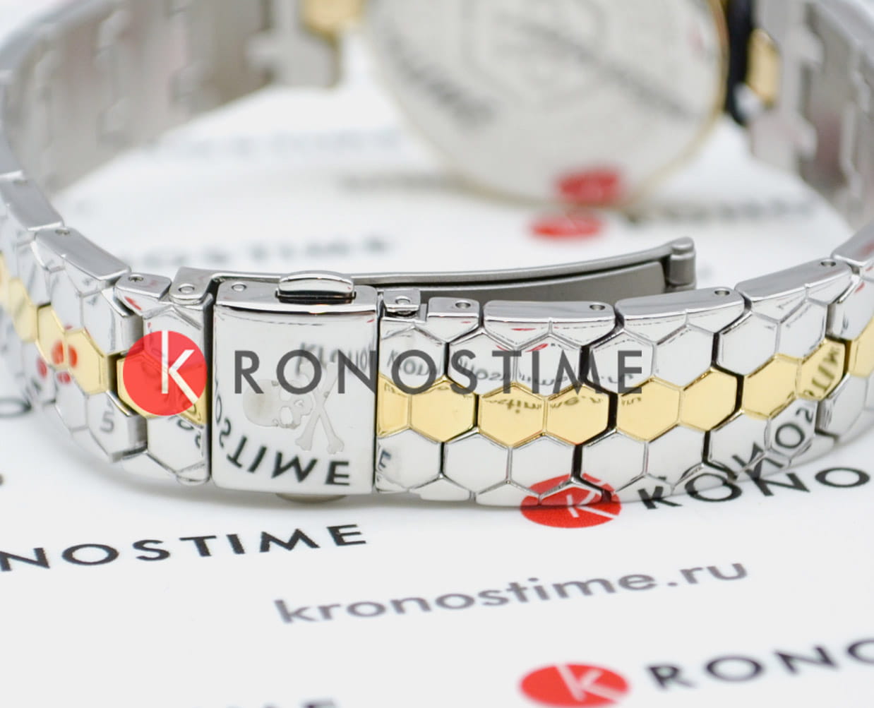 Philipp Plein PWEAA0621 женские часы застежка крупным планом