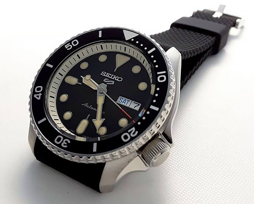 Seiko Seiko 5 Sports SRPD73K2 SRPD73K2 оригинальные мужские часы в комплекте с коробкой