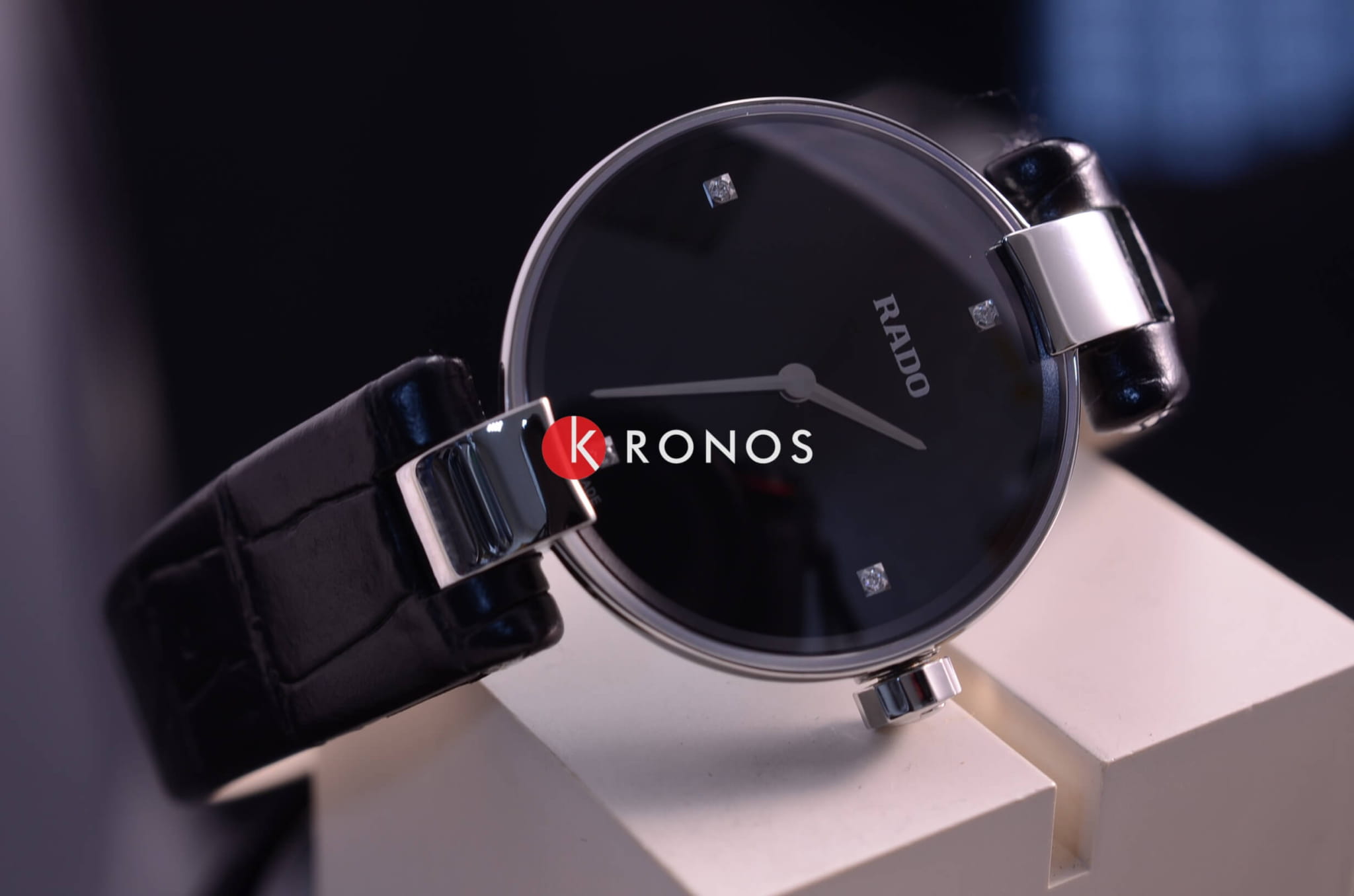 Rado Rado Coupole Diamonds R22854705 (27mm) женские часы черный циферблат на запястье