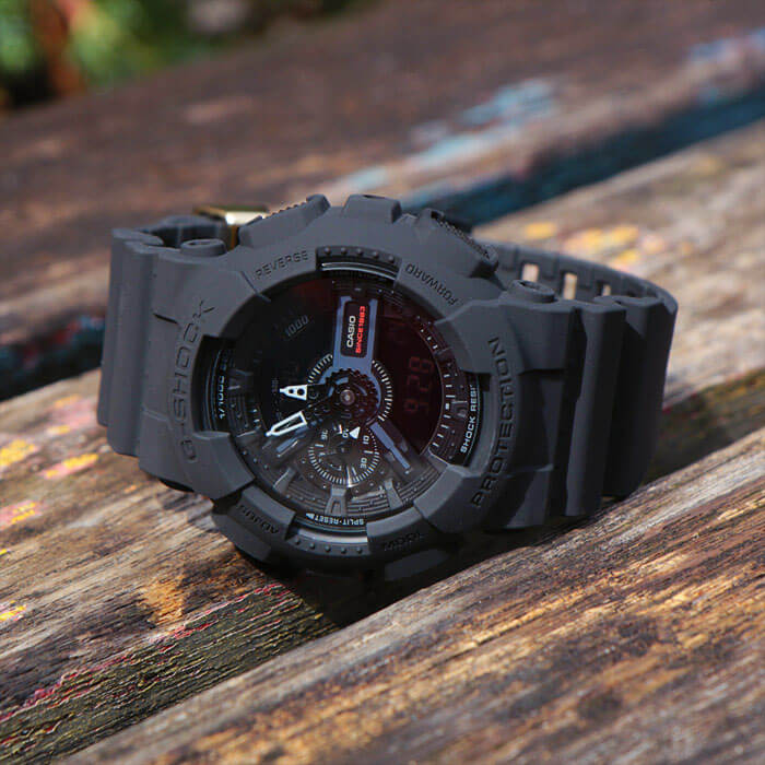 Casio Casio G-Shock GA-135A-1A мужские часы черный циферблат на запястье