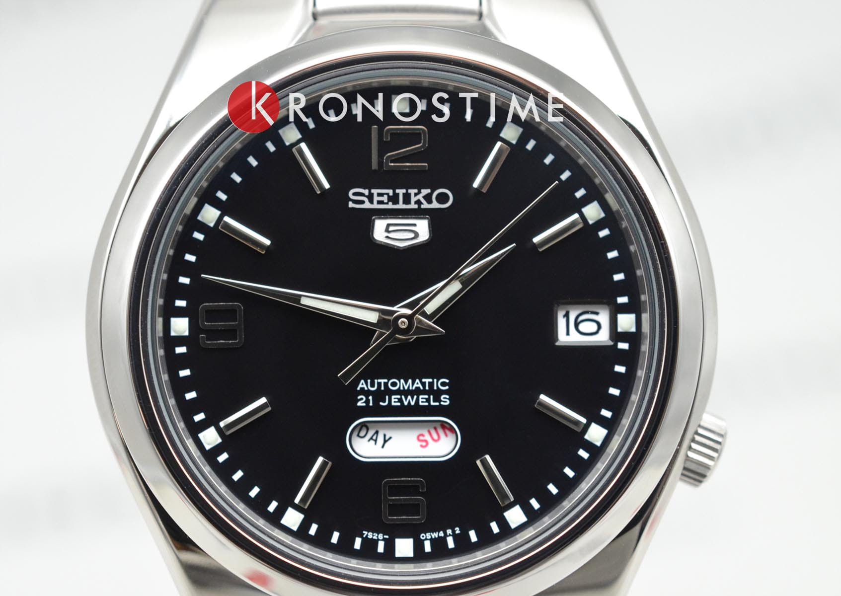 Seiko Seiko 5 Regular SNK623K1, 5 regular япония мужские часы на браслете нержавеющая сталь боковой вид