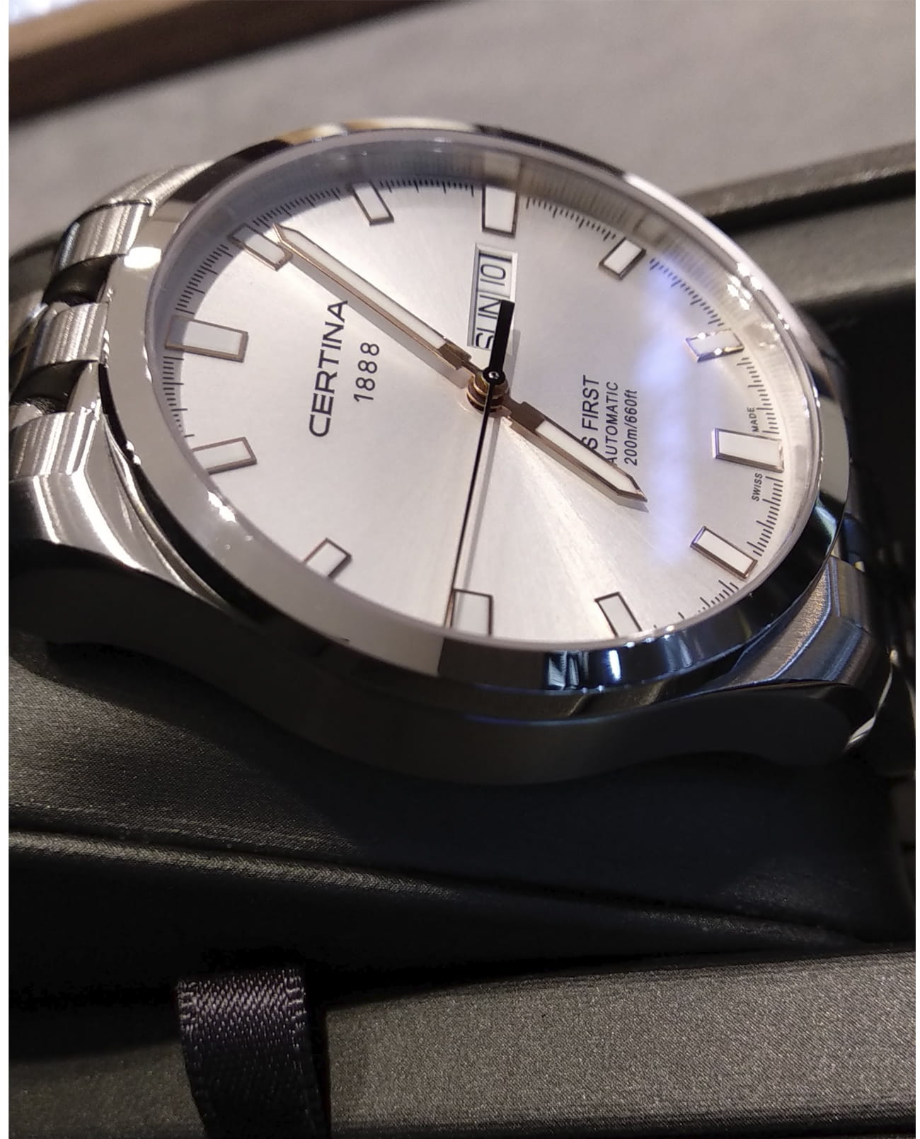 Certina Certina C014.407.11.031.01, ds podium швейцария мужские часы на браслете нержавеющая сталь боковой вид