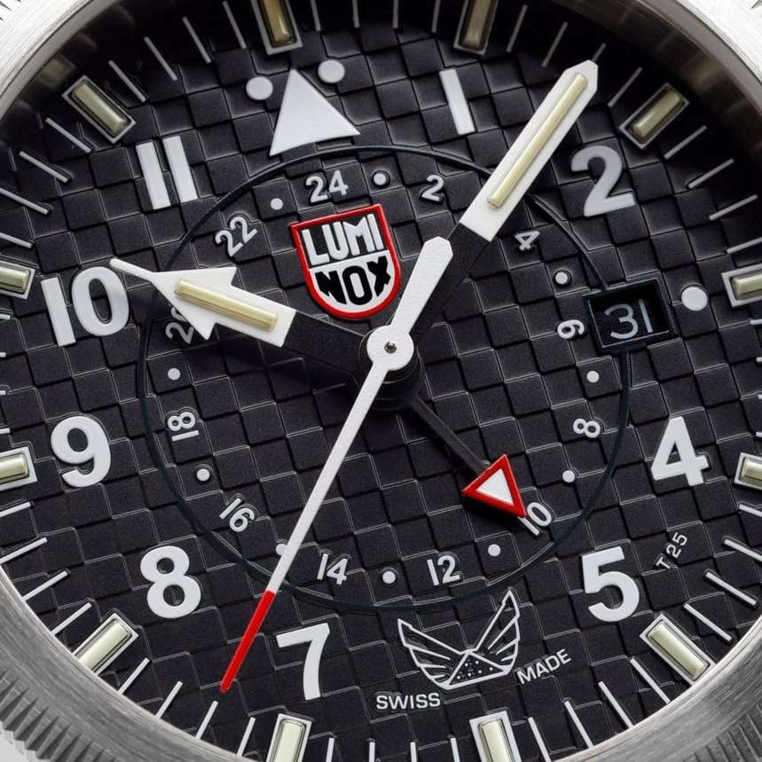 Оригинальные часы Luminox Luminox Volition America XA.9522.VOL кварцевые калибр механизма ronda 515.24h общий вид