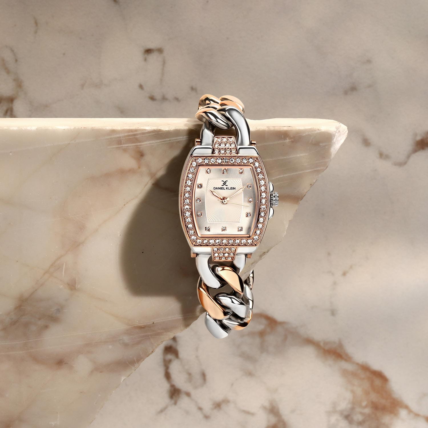 Daniel Klein Daniel Klein Premium DK.1.13717-4 , наручные женские часы фото под углом