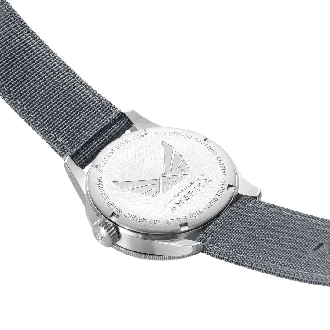 Luminox Luminox Volition America XA.9522.VOL , наручные мужские часы фото под углом