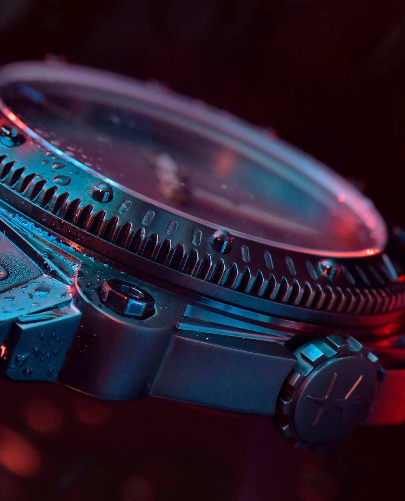 Hamilton Hamilton Khaki Navy BeLOWZERO Auto Limited Edition H78505332  — детали корпуса и каучук