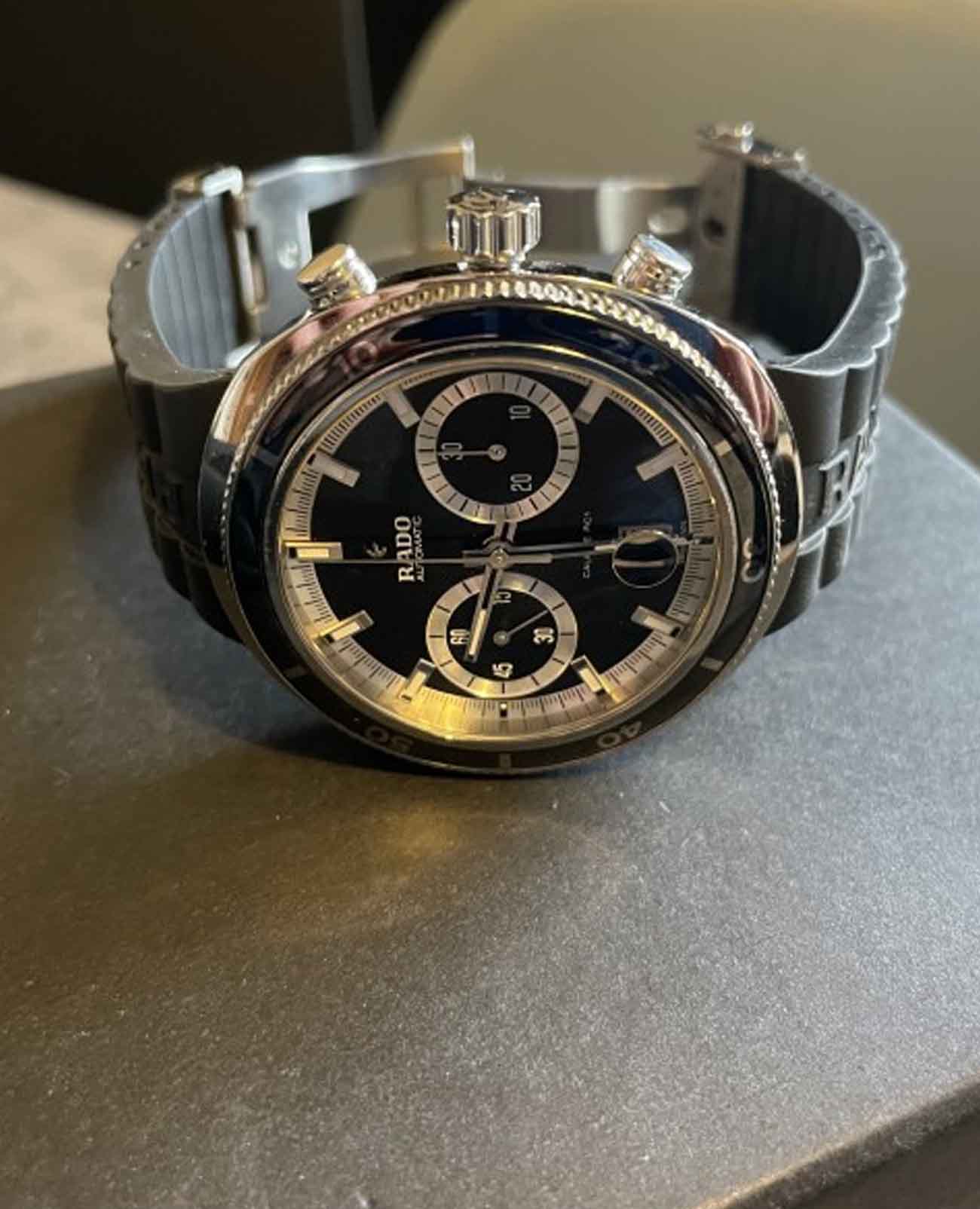 Rado Rado D-Star R15965159 механические мужские часы часы крупный план черный циферблата