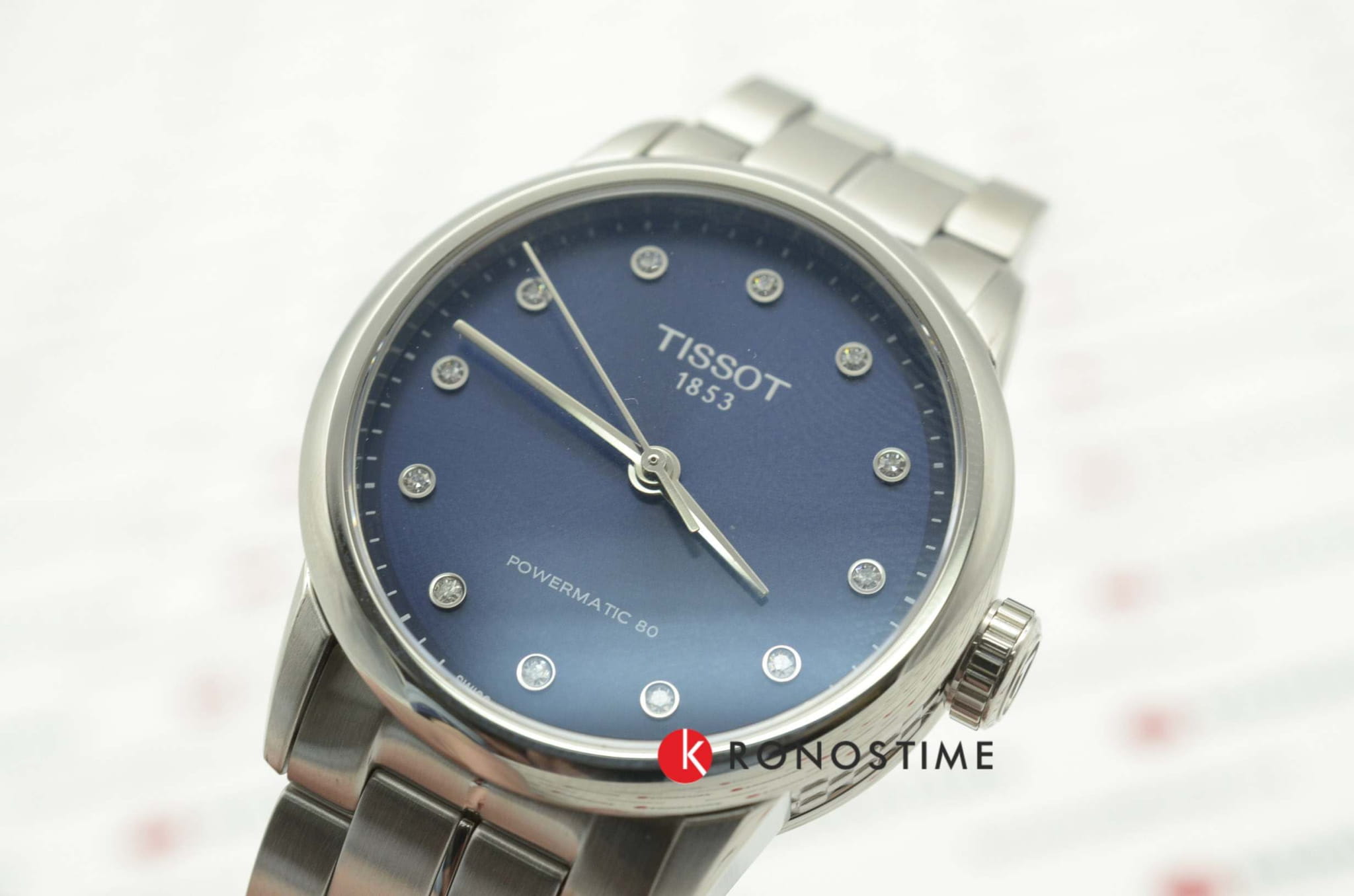 Tissot T0862071104600 женские часы застежка крупным планом