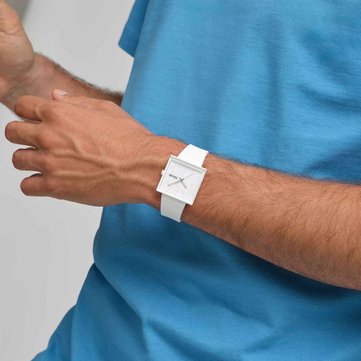 Swatch Swatch Square Bioceramic Standard SO34W700  — детали корпуса и биоматериал
