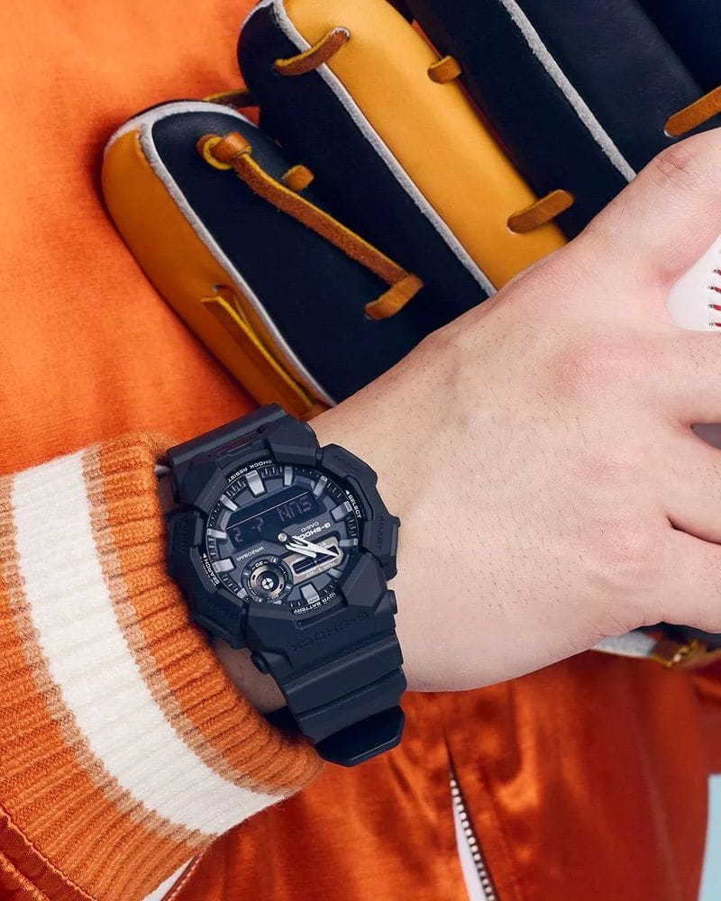 Casio Casio G-Shock GA-010-1A1, g-shock япония мужские часы на браслете пластик боковой вид