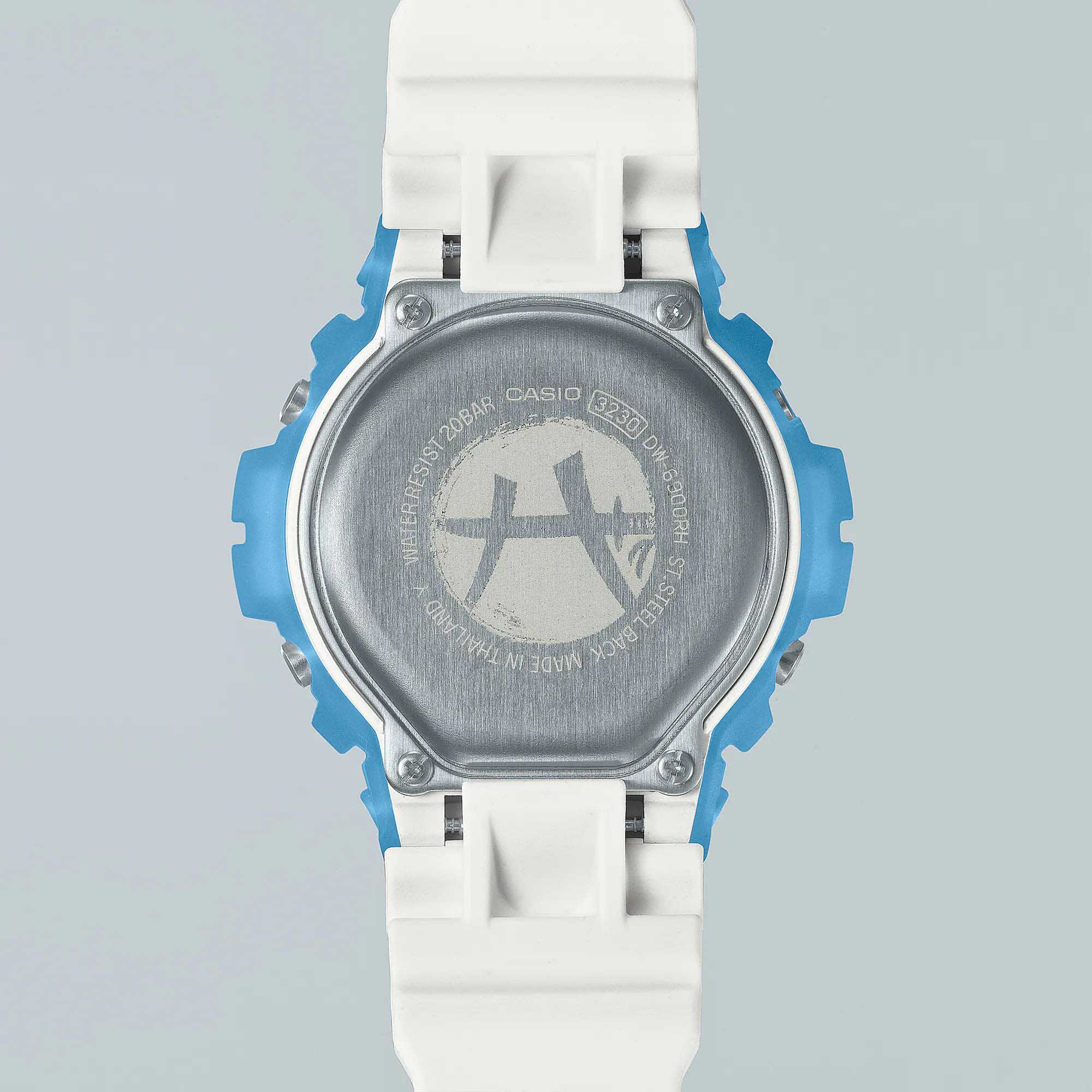 Casio Casio G-Shock DW-6900RH-2 , наручные мужские часы фото под углом
