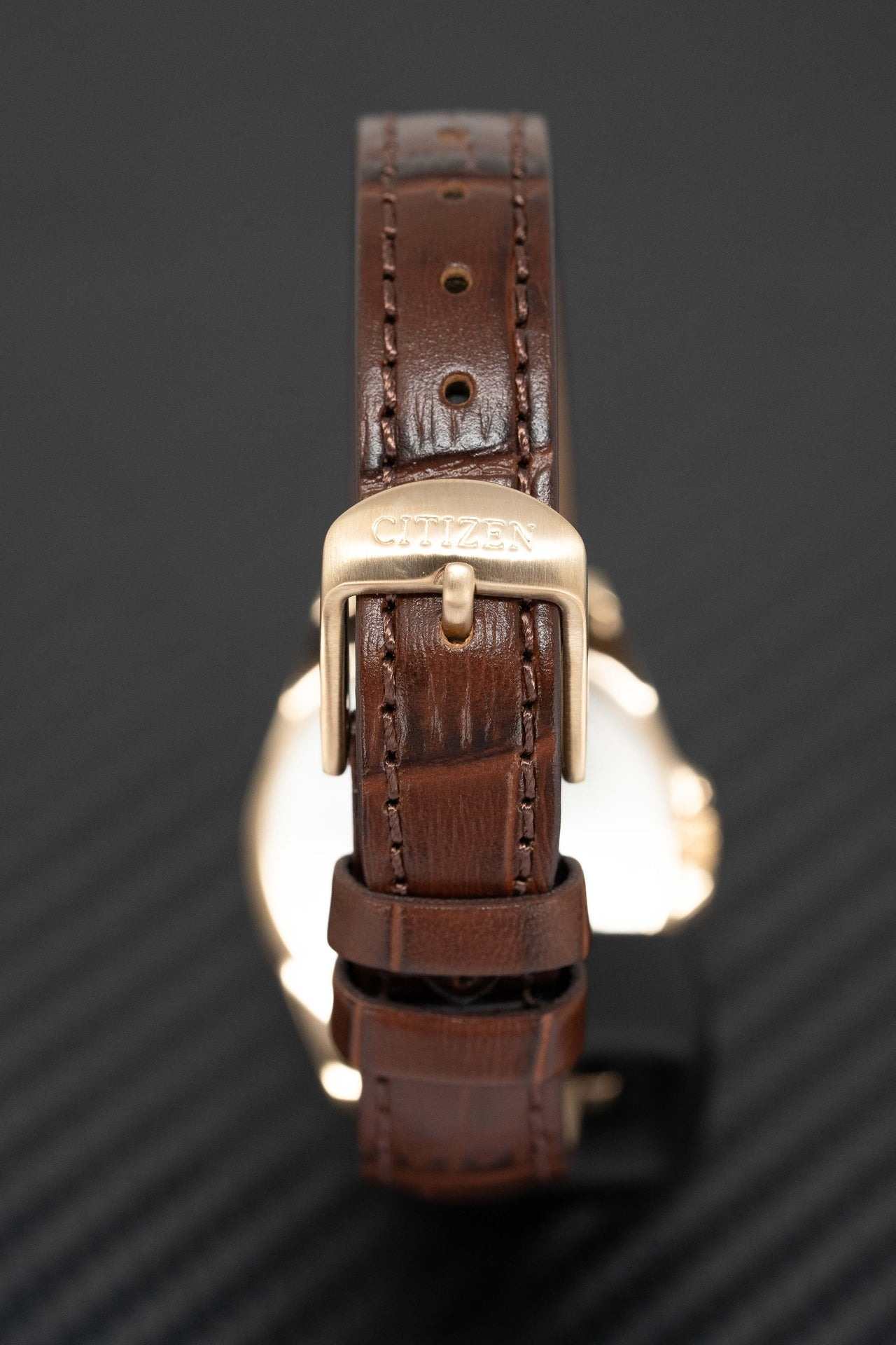 Citizen Citizen Eco-Drive EC1183-16A  - задняя крышка сталь металл корпуса, япония часы