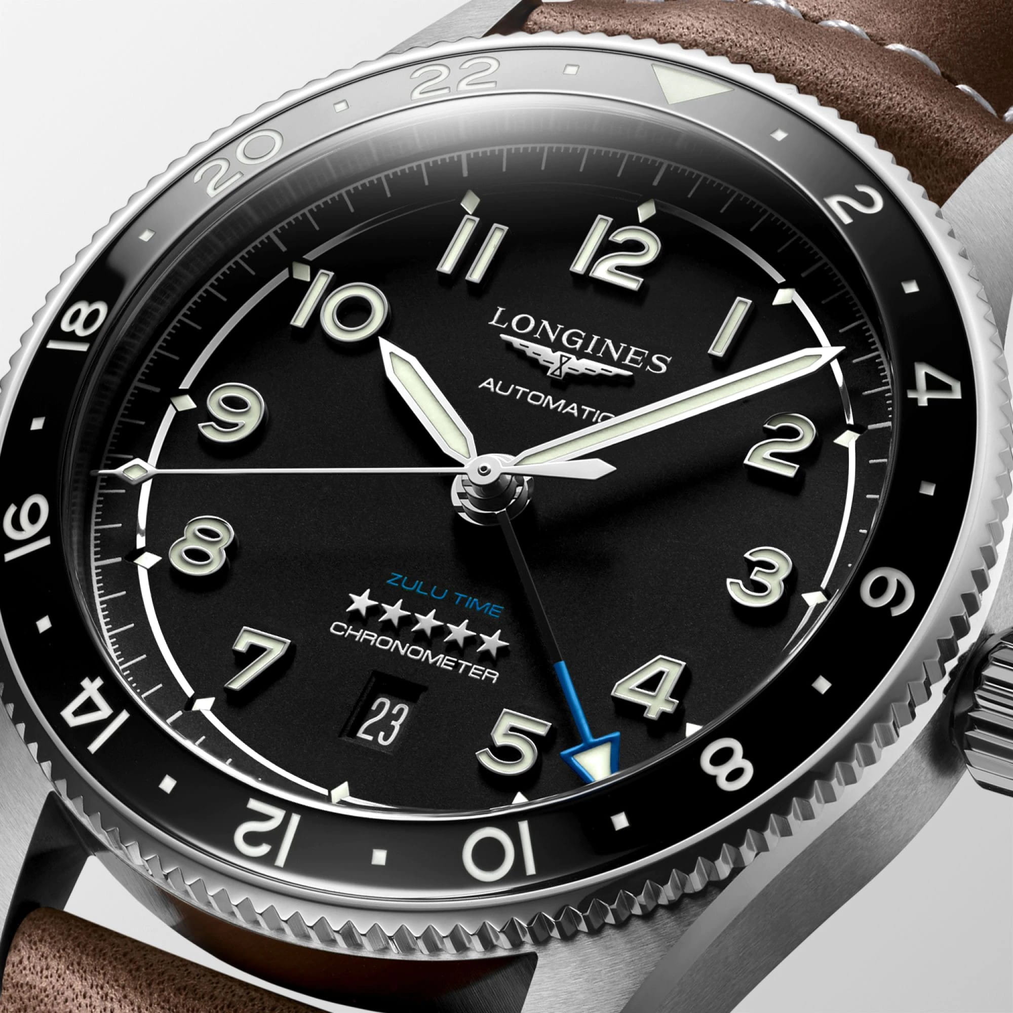 Longines Longines Spirit L3.812.4.53.2 механические мужские часы часы крупный план черный циферблата