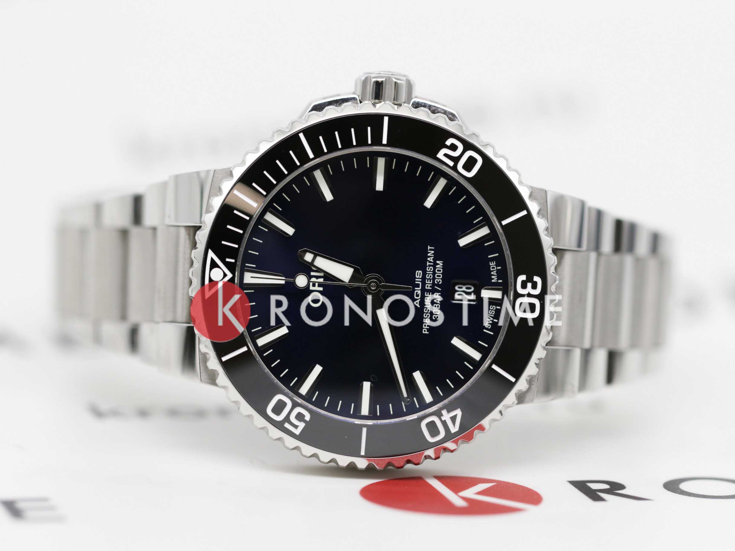 Oris Oris Aquis 01 733 7766 4135-07 8 22 05PEB мужские часы синий циферблат на запястье