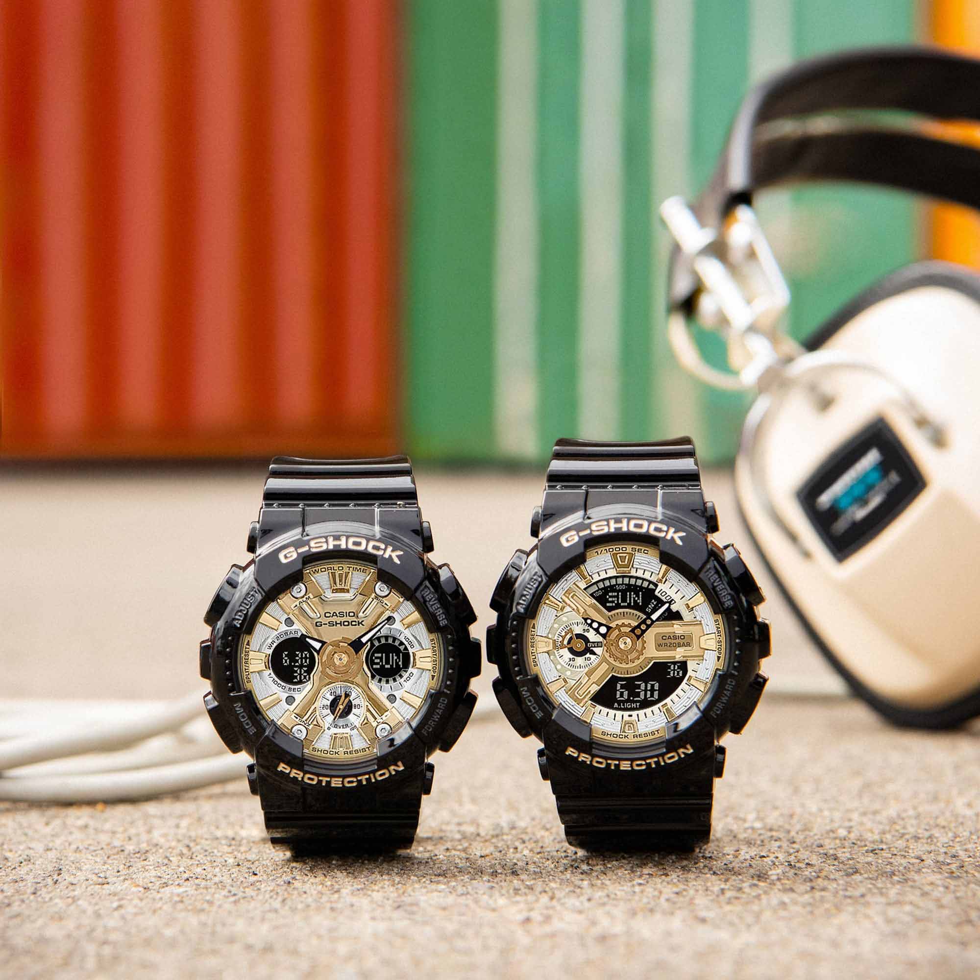 Casio Casio G-Shock GMA-S120GB-1ADR (GMA-S120GB-1A) электронные женские часы часы крупный план  циферблата