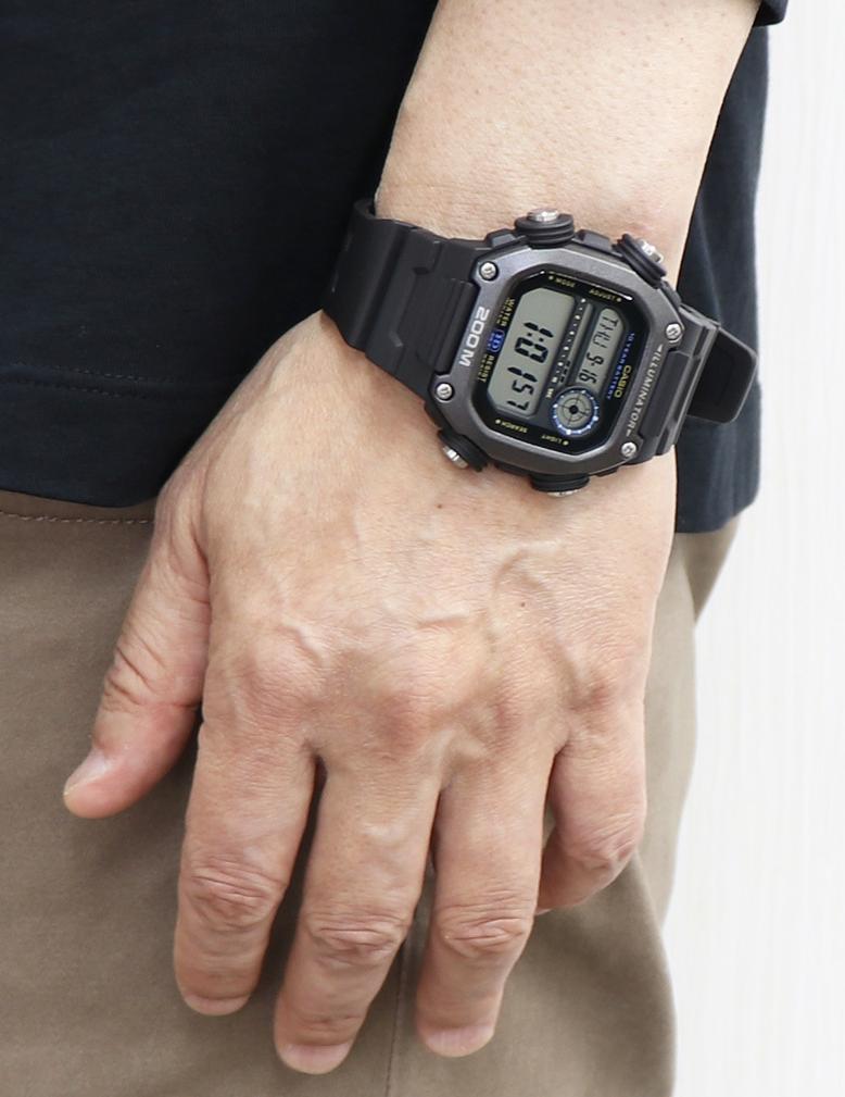 Casio Casio Collection DW-291HX-1AVDF (DW-291HX-1A) , наручные мужские часы фото под углом