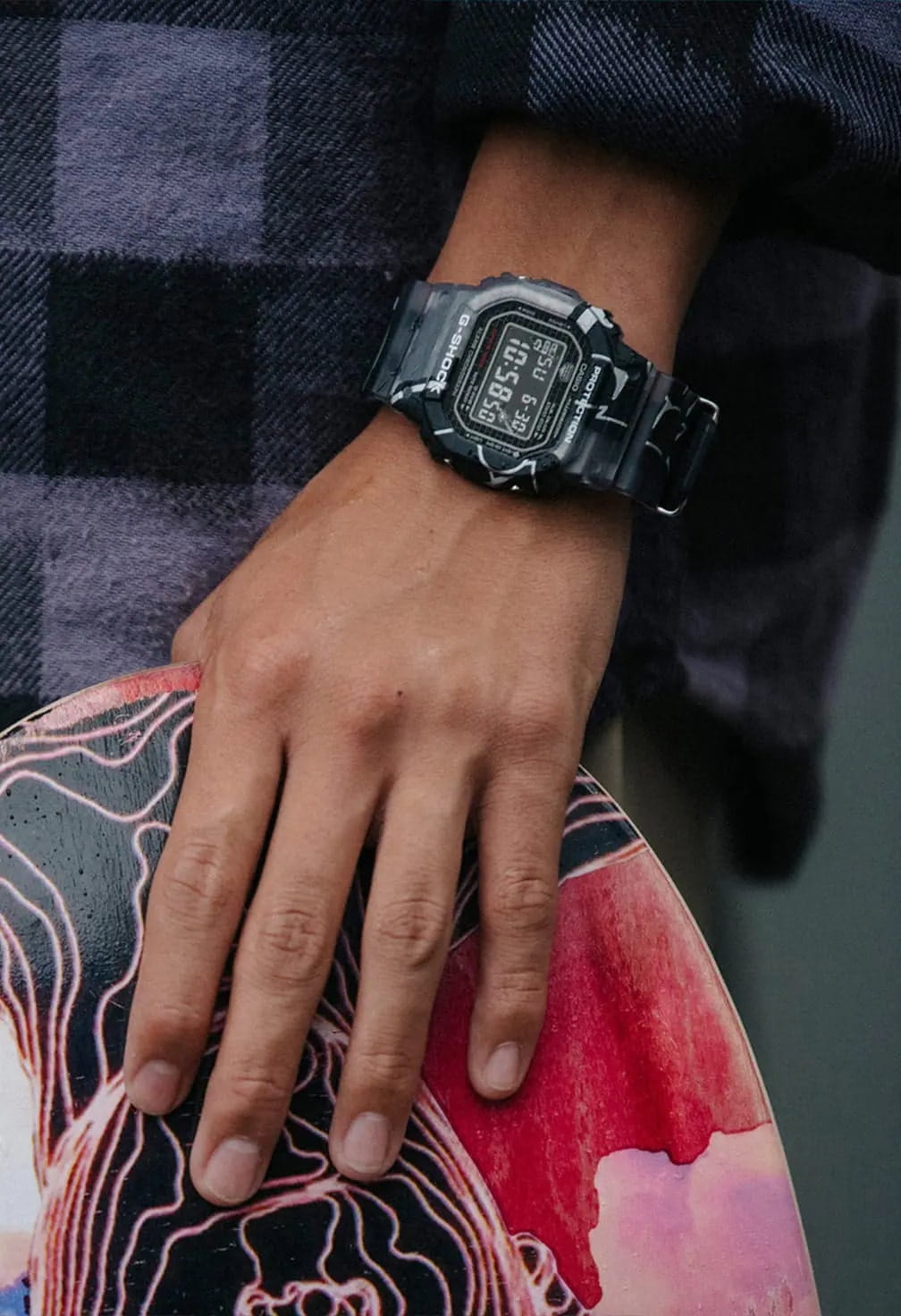 Casio Casio G-Shock DW-5000SS-1DR (DW-5000SS-1) G-SQUAD, наручные мужские часы фото под углом