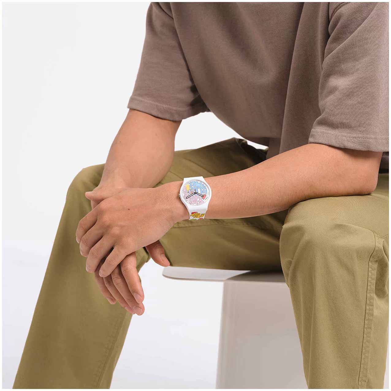 Оригинальные часы Swatch Swatch New Gent Bioceramic Standard SO32W107 кварцевые калибр механизма  общий вид