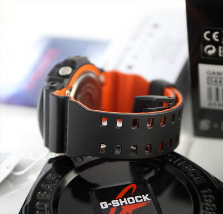 Casio Casio G-Shock GAW-100BR-1A электронные мужские часы часы крупный план оранжевый циферблата