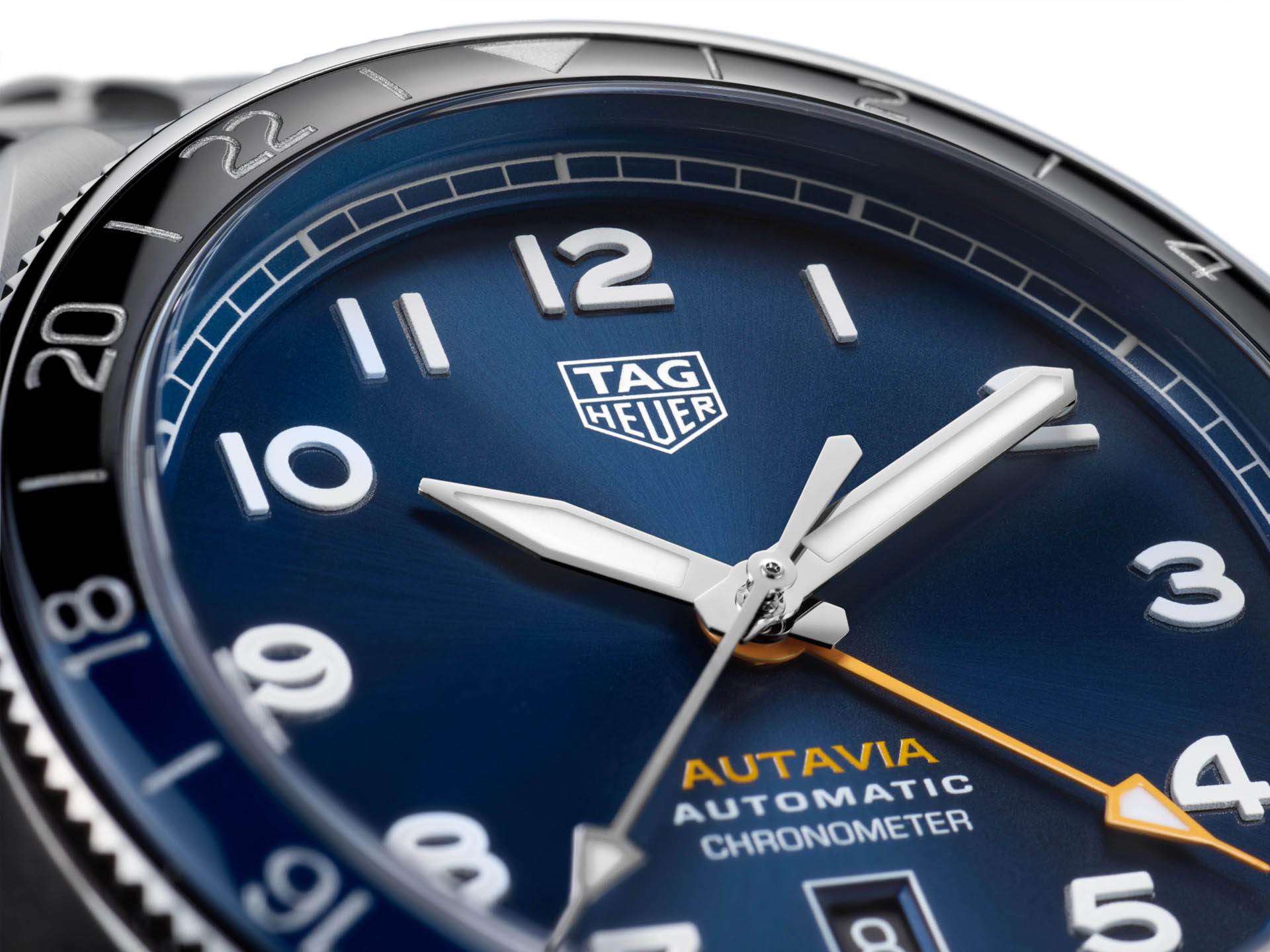 TAG Heuer TAG Heuer Autavia WBE511A.BA0650 , наручные мужские часы фото под углом