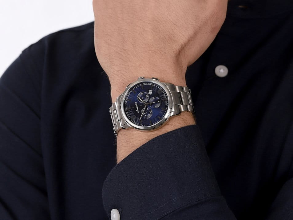 Adriatica Adriatica Chronographs A8307.5115CH  - задняя крышка металл сталь корпуса, швейцария часы