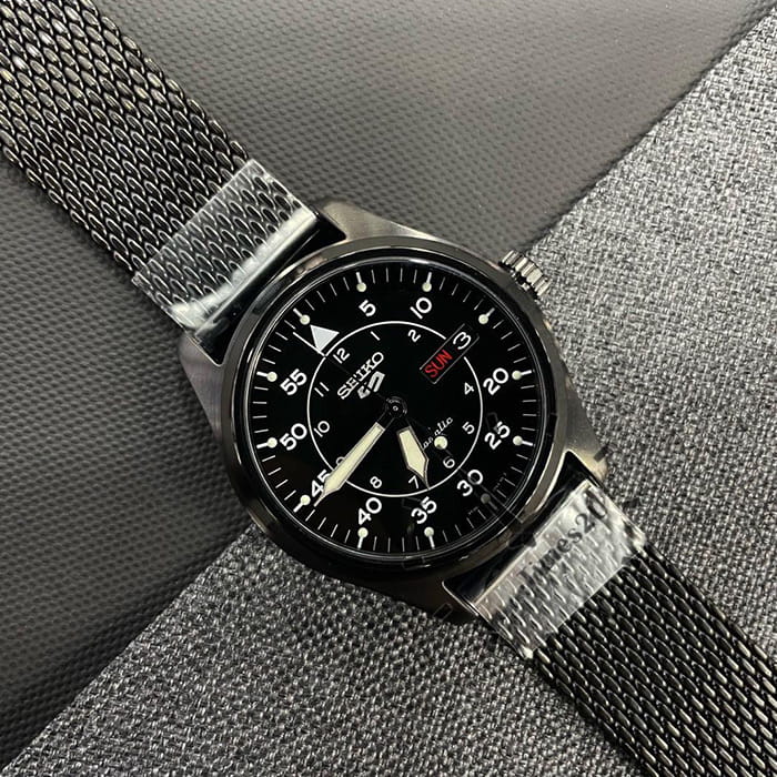 Оригинальные часы Seiko Seiko 5 Sports SRPH25K1S механические калибр механизма 4r36 общий вид