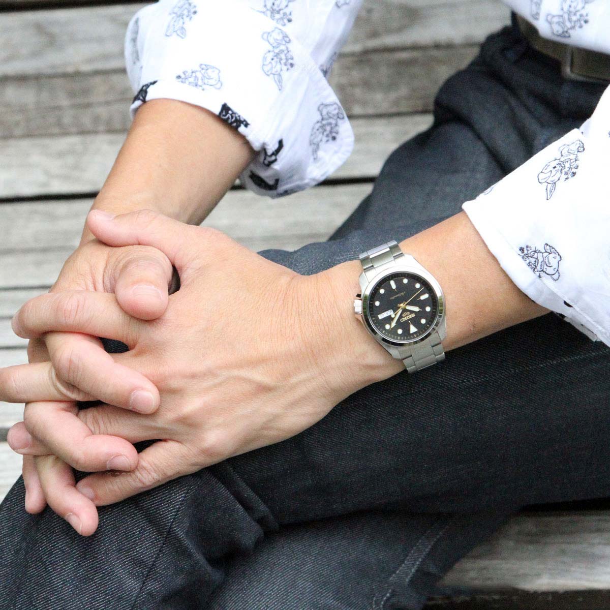 Seiko Seiko 5 Sports SRPE57K1S, 5 sports япония мужские часы на браслете нержавеющая сталь боковой вид