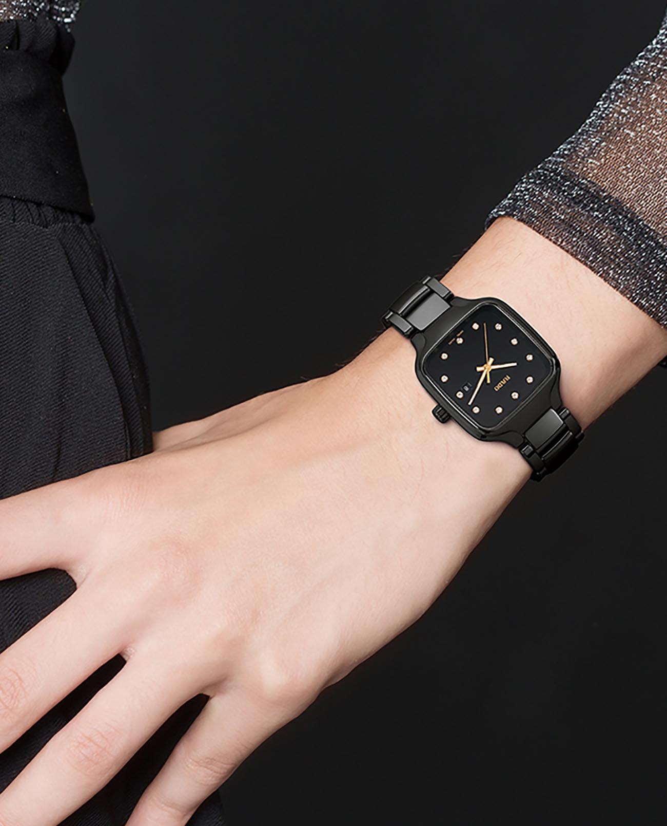 Rado Rado True Square Diamonds R27080702 женские часы черный циферблат на запястье