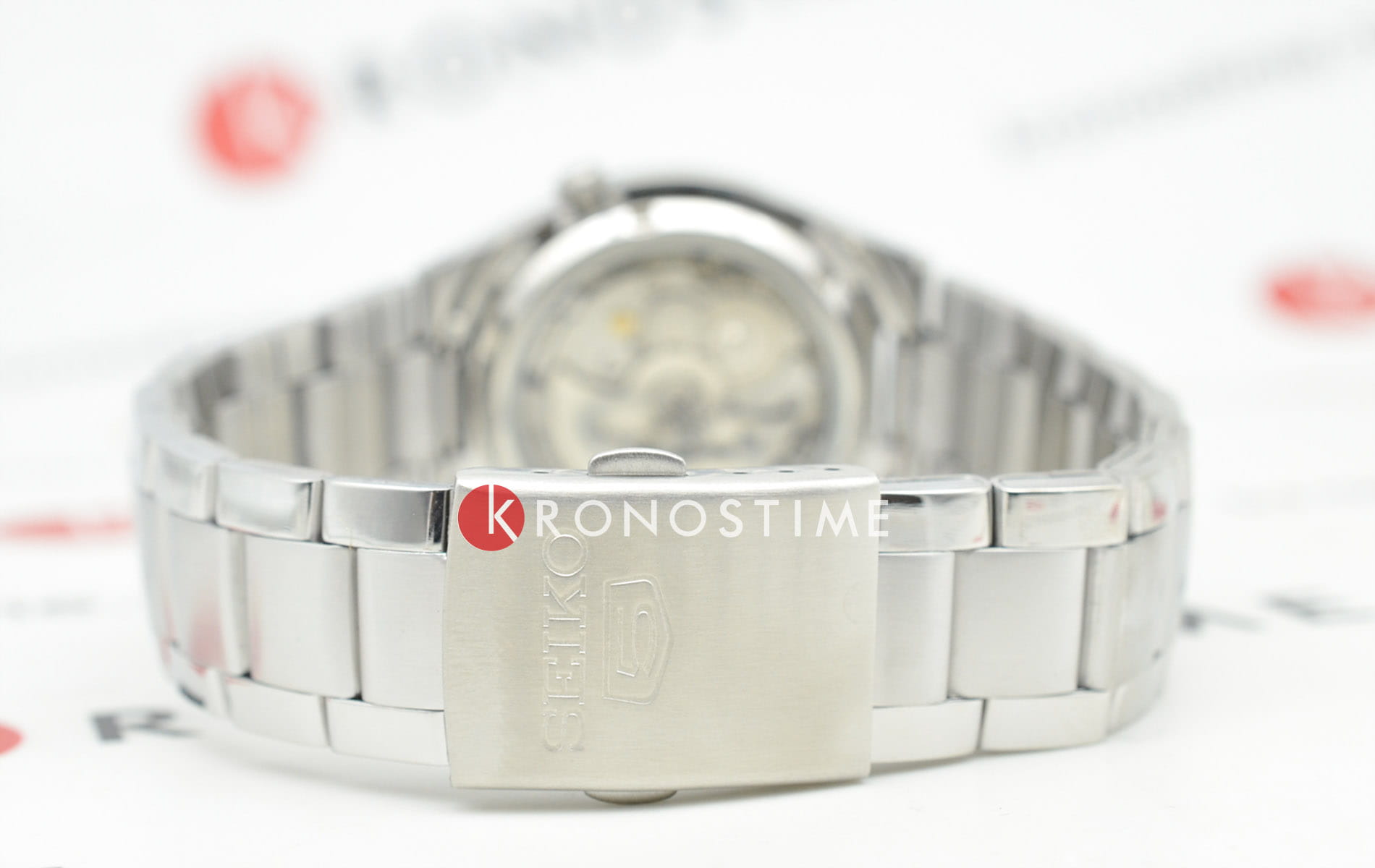 Seiko Seiko 5 Regular SNK623K1 механические мужские часы часы крупный план черный циферблата