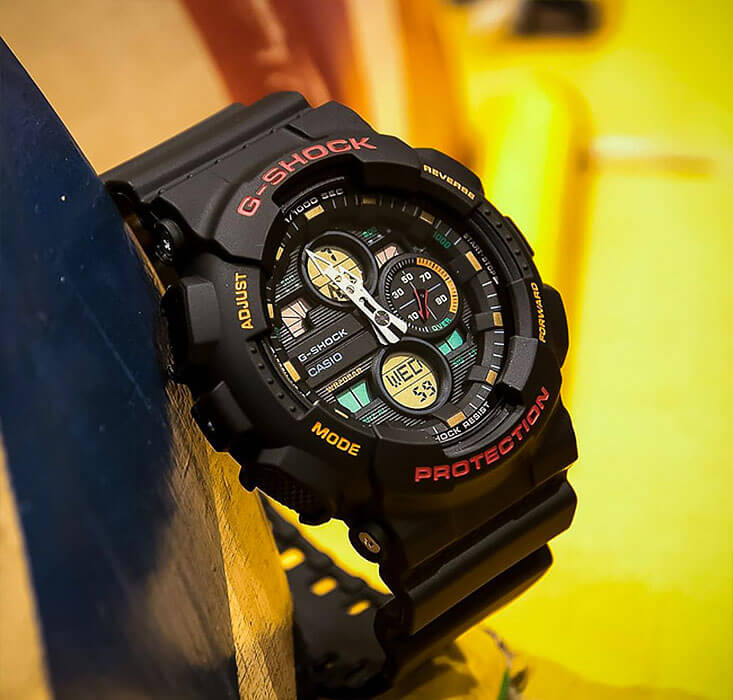 Casio Casio G-Shock GA-140-1A4DR (GA-140-1A4) спортивные наручные часы, вид спереди