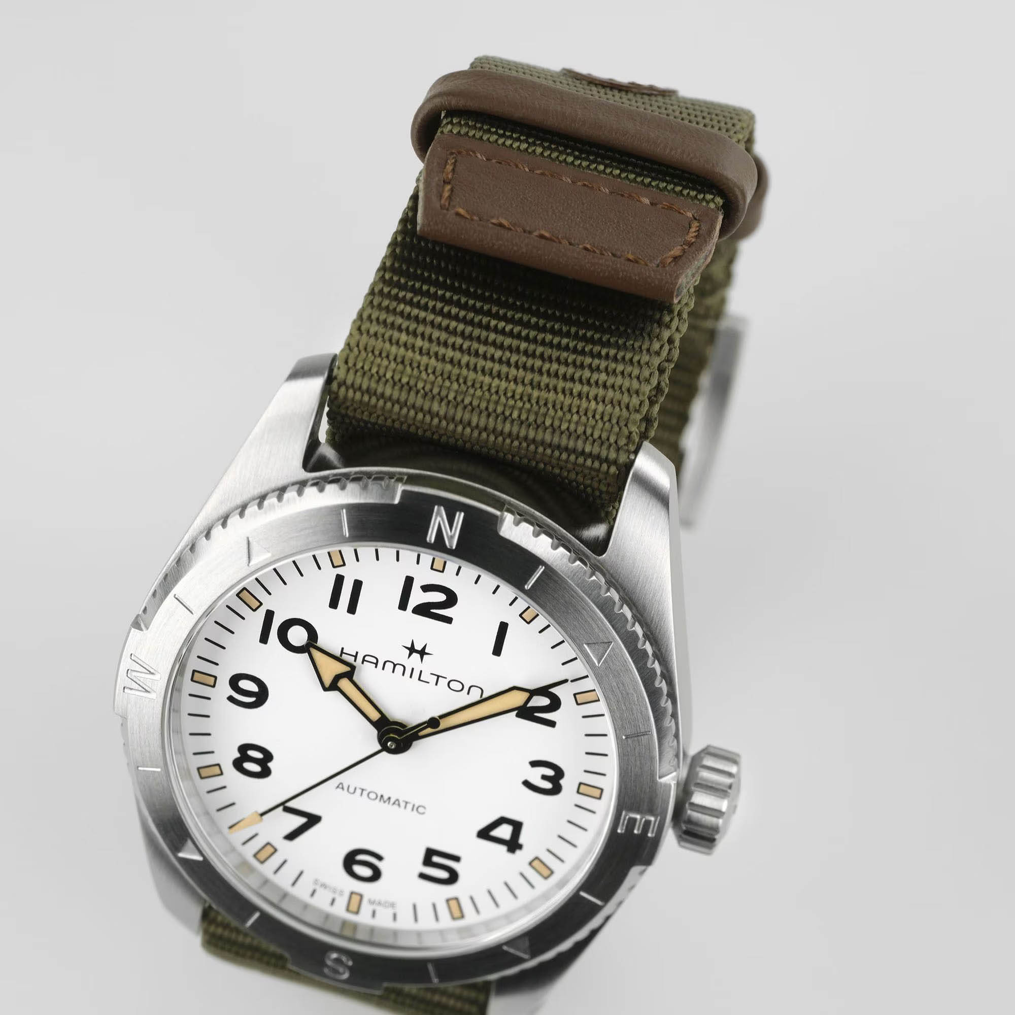 Hamilton Hamilton Khaki Field Mechanical H70225910, khaki field швейцария женские часы на браслете тканевый боковой вид