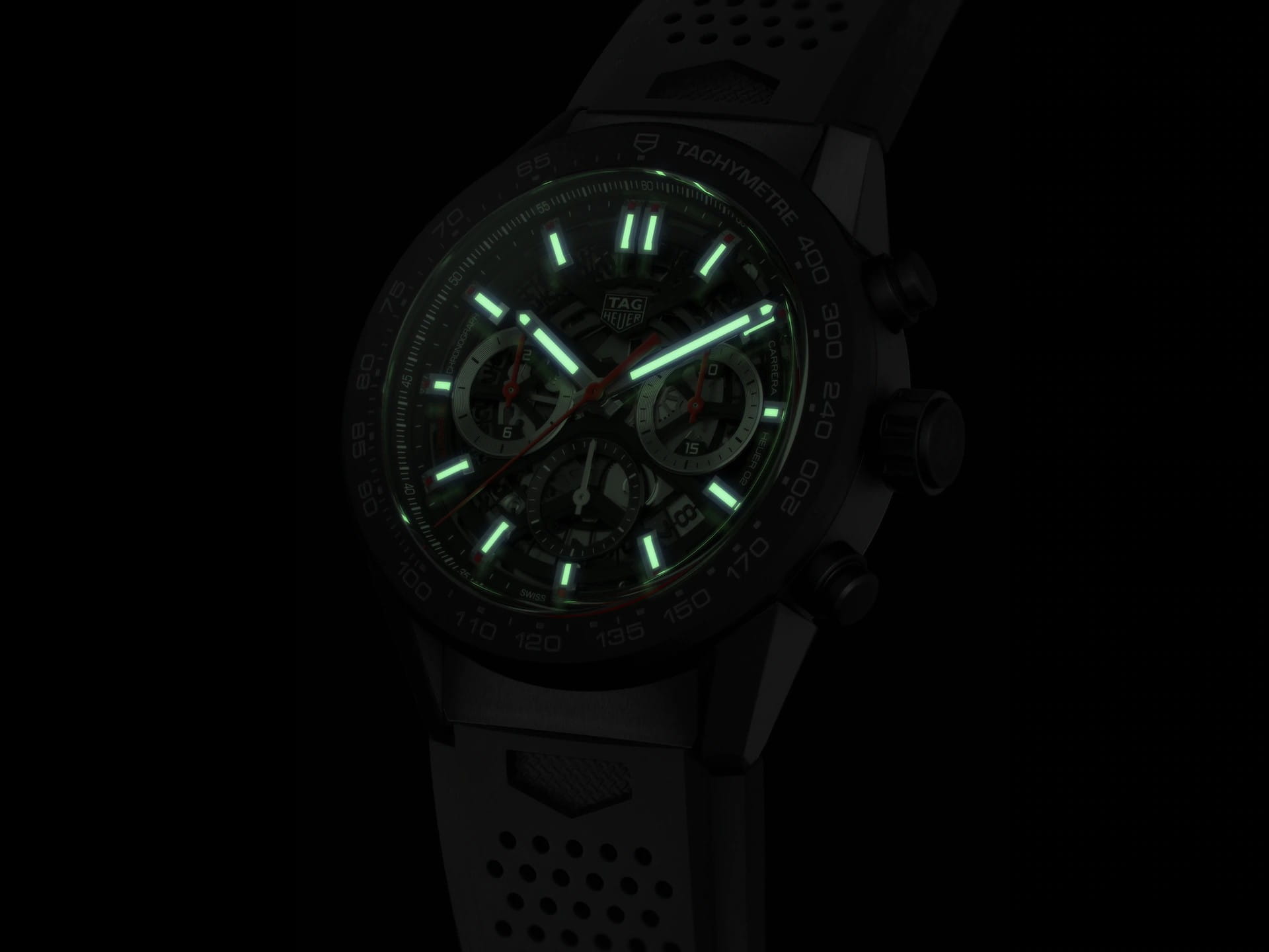 TAG Heuer TAG Heuer Carrera CBG2A90.FT6173 механические мужские часы часы крупный план черный циферблата