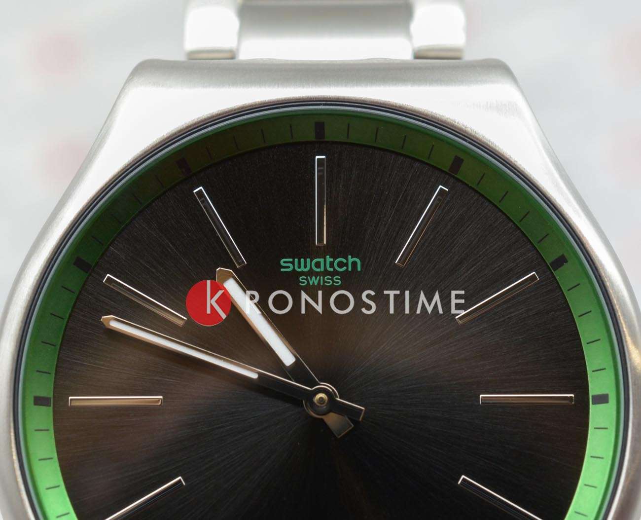 Swatch Swatch Skin Irony 42 SS07S128G, irony швейцария женские часы на браслете нержавеющая сталь боковой вид