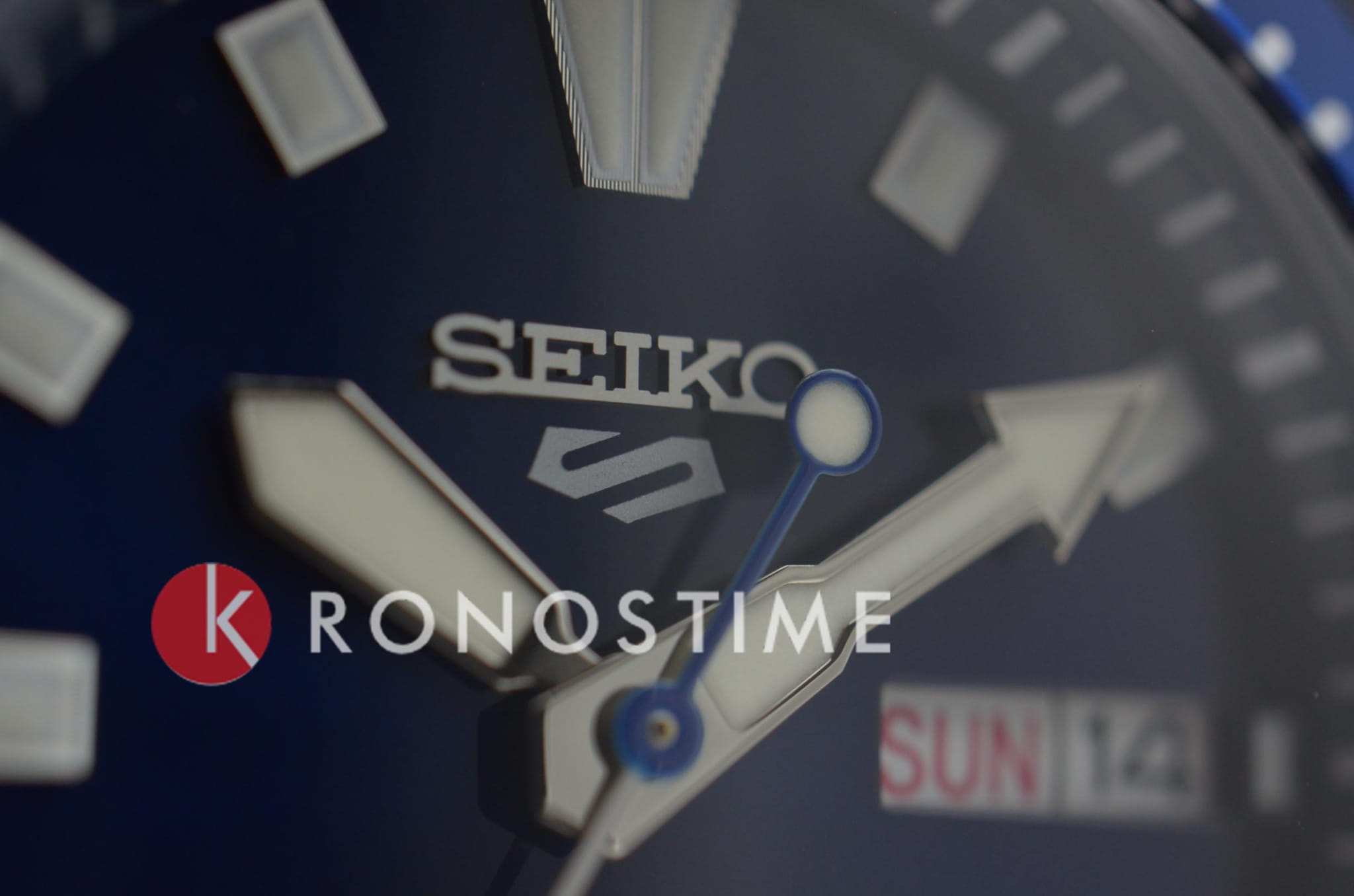 Seiko Seiko 5 Sports SRPL83K1, 5 sports япония мужские часы на браслете нержавеющая сталь боковой вид