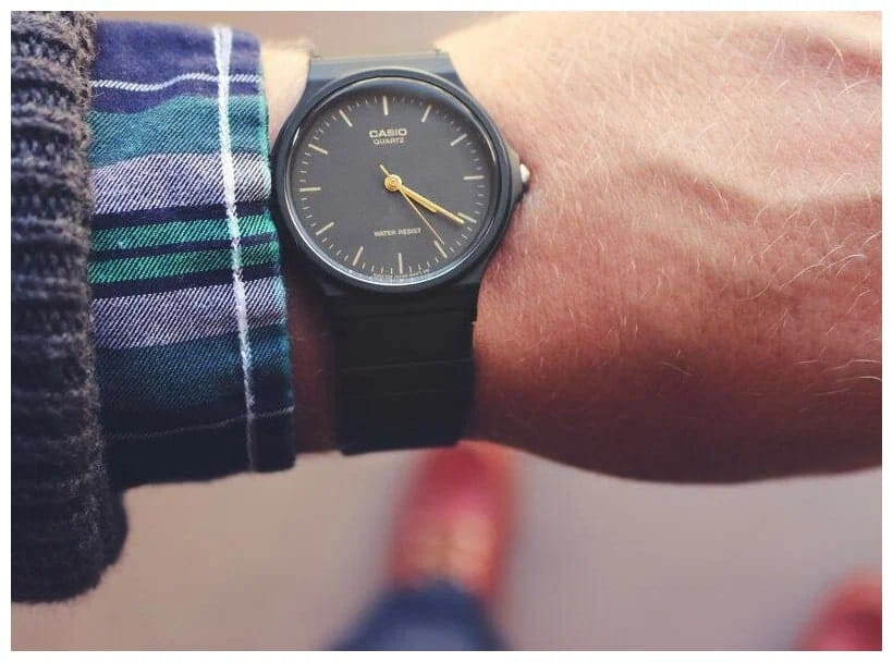 Casio Casio Collection MQ-24-1ELDF (MQ-24-1EL) , наручные мужские часы фото под углом