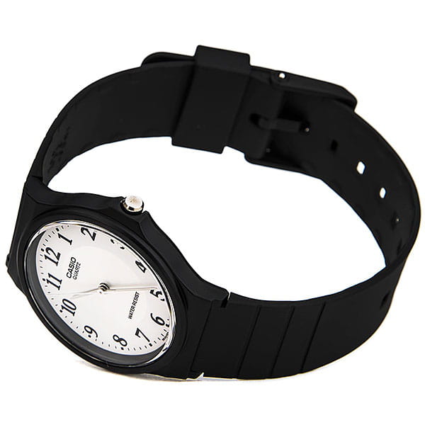 Casio MQ-24-7B3 мужские часы застежка крупным планом