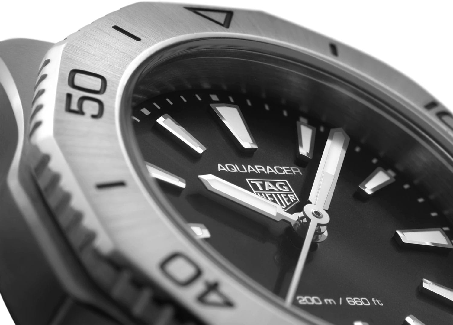 TAG Heuer TAG Heuer Aquaracer Professional 200 WBP1410.BA0622 , наручные женские часы фото под углом