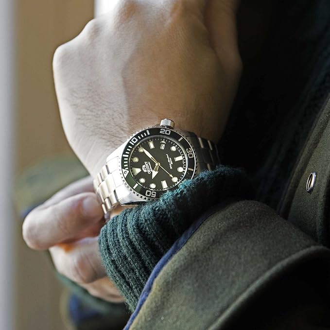 Orient RA-AC0K02E мужские часы застежка крупным планом