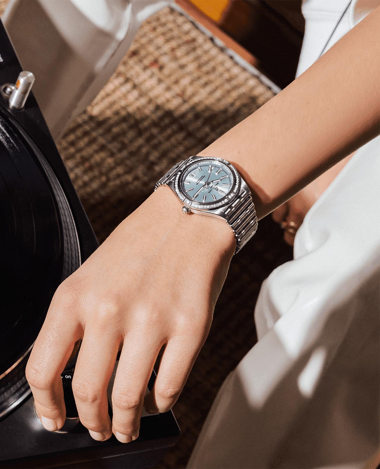 Breitling Breitling Chronomat Automatic 36 G10380591C1G1 женские часы голубой циферблат на запястье