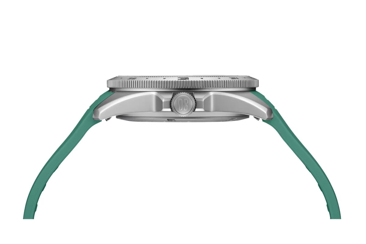 Certina Certina DS-X GMT C047.452.17.081.00 мужские часы серый циферблат на запястье